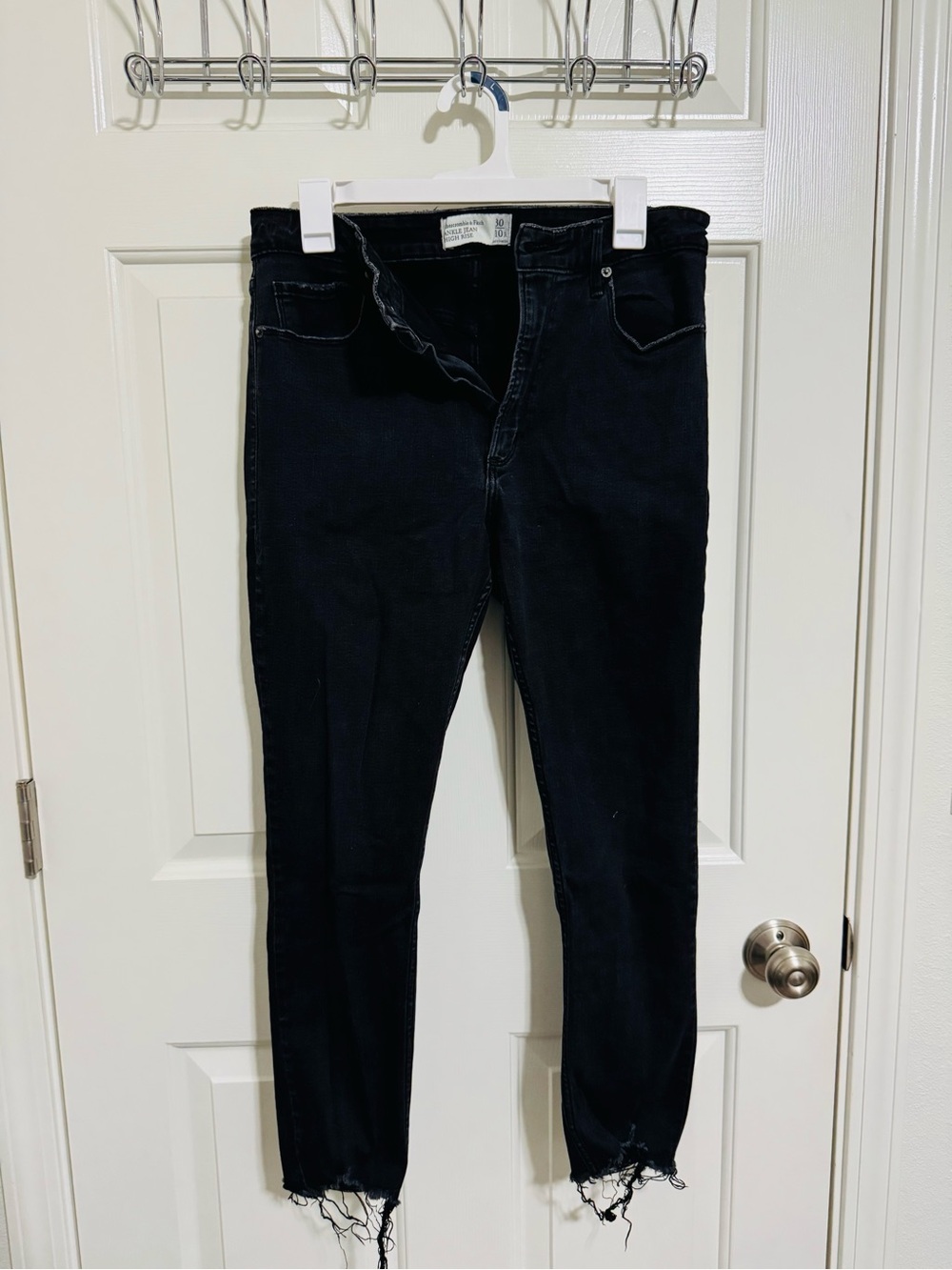 Abercrombie & Fitch Black Skinny Jeans with Frayed Hem